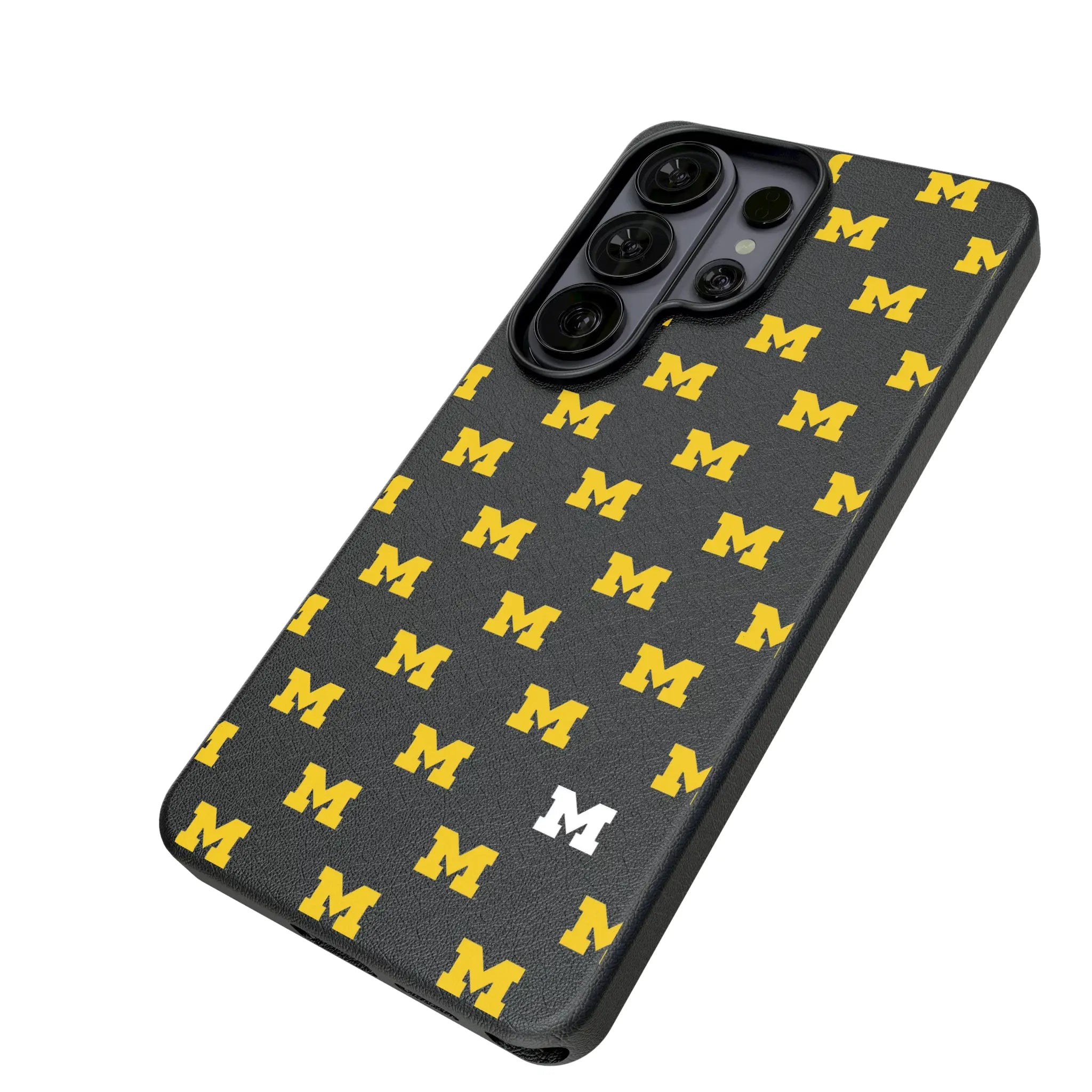 University of Michigan Wolverines Fashion Pattern Galaxy MagSafe Compatible Phone Case for Samsung Galaxy - Isometric View#Device_Galaxy S26 Ultra