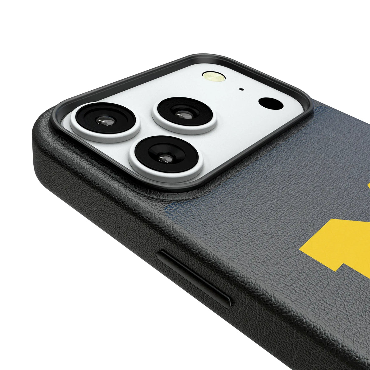 University of Michigan Wolverines Linen iPhone MagSafe Compatible Phone Case for Apple iPhone - Detail#Device_iPhone 18 Pro