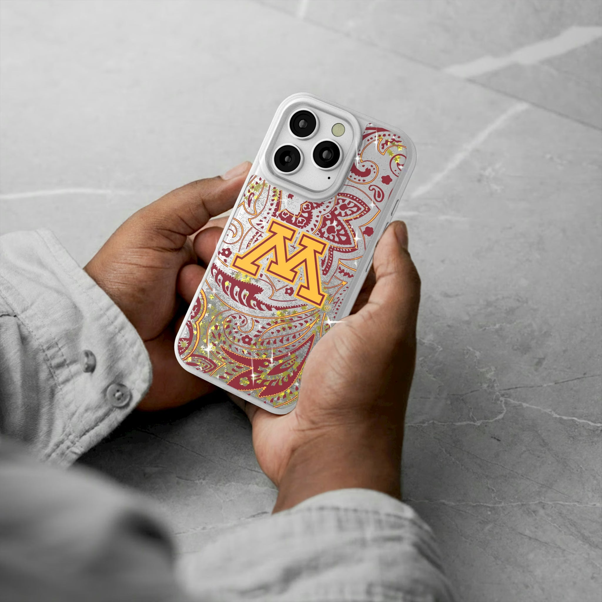 University of Minnesota Golden Gophers Paisley iPhone Glitter Phone Case for Apple iPhone - Lifestyle#Device_iPhone 16 Pro