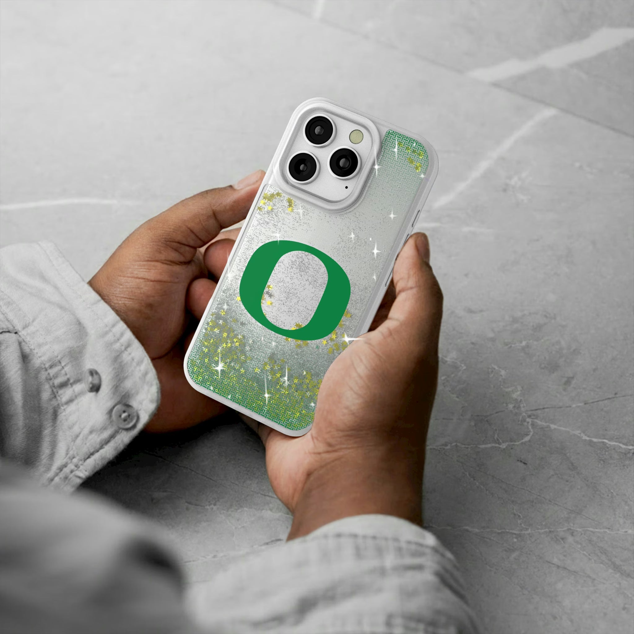 University of Oregon Ducks Linen iPhone Glitter Phone Case for Apple iPhone - Lifestyle#Device_iPhone 16 Pro