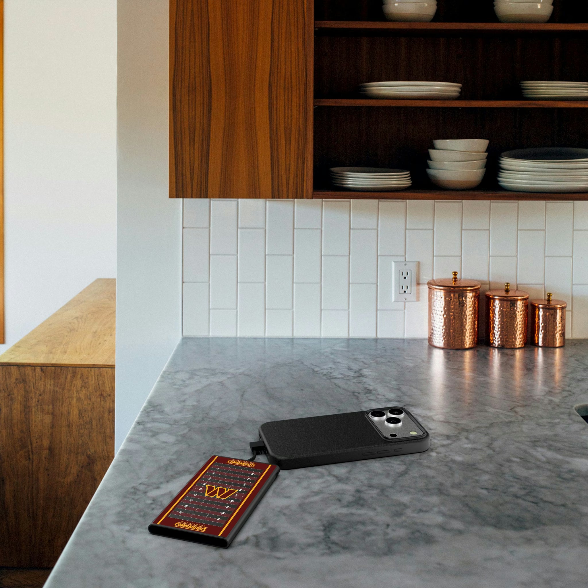 Washington Commanders Field 5000mAh Flat Powerbank - Lifestyle