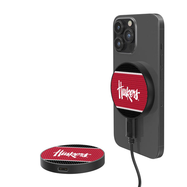 Nebraska Huskers Mesh 15-Watt Wireless Magnetic Charger
