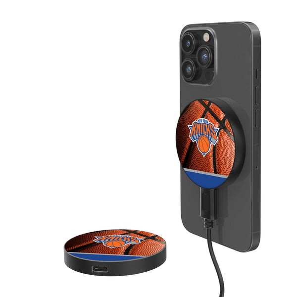 New York Knicks Basketball 15-Watt Wireless Magnetic Charger