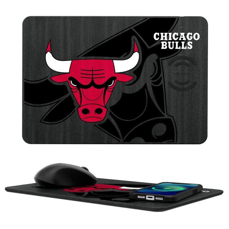Chicago Bulls Tilt 15-Watt Wireless Charger and Mouse Pad