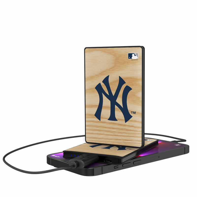 New York Yankees Wood Bat 2500mAh Credit Card Powerbank
